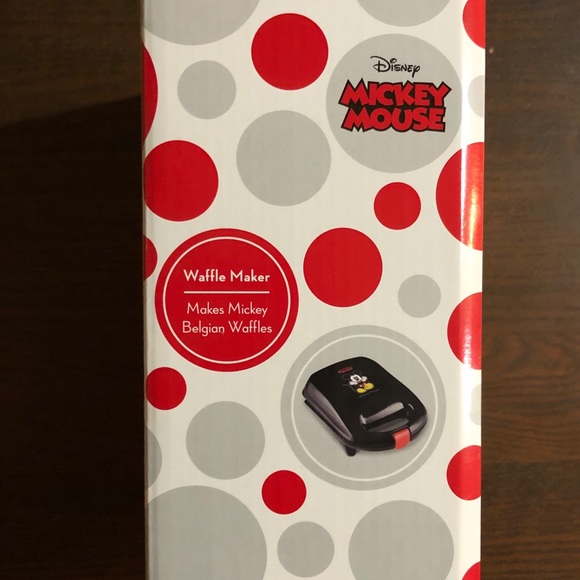 Disney Mickey Mouse Waffle Maker - Picture 3 of 3